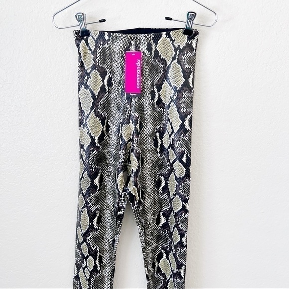NEW Commando Faux Animal Legging with Control Olive Snake - Picture 4 of 14